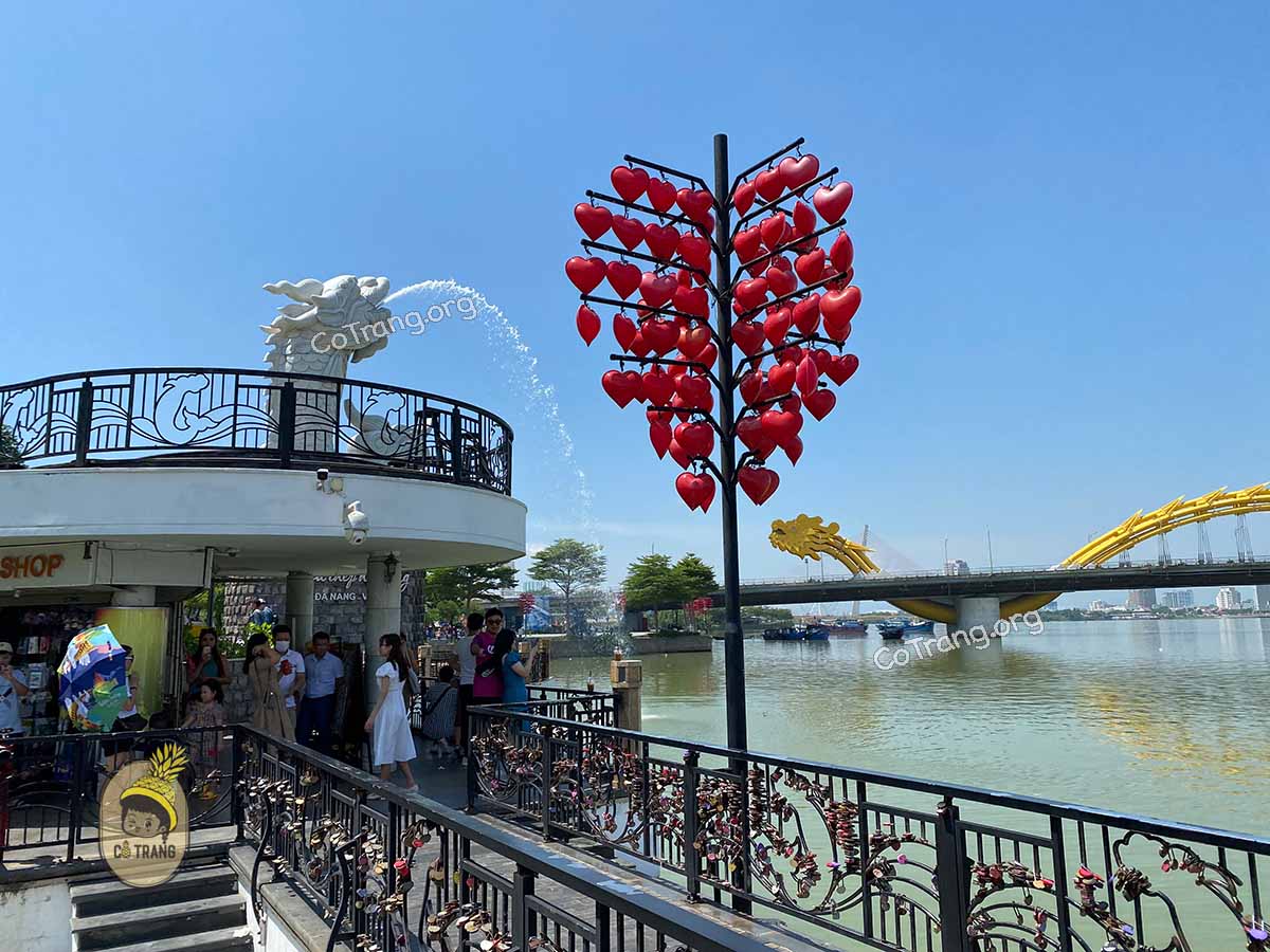 Tượng Cá Chép Hoá Rồng - Đà Nẵng 