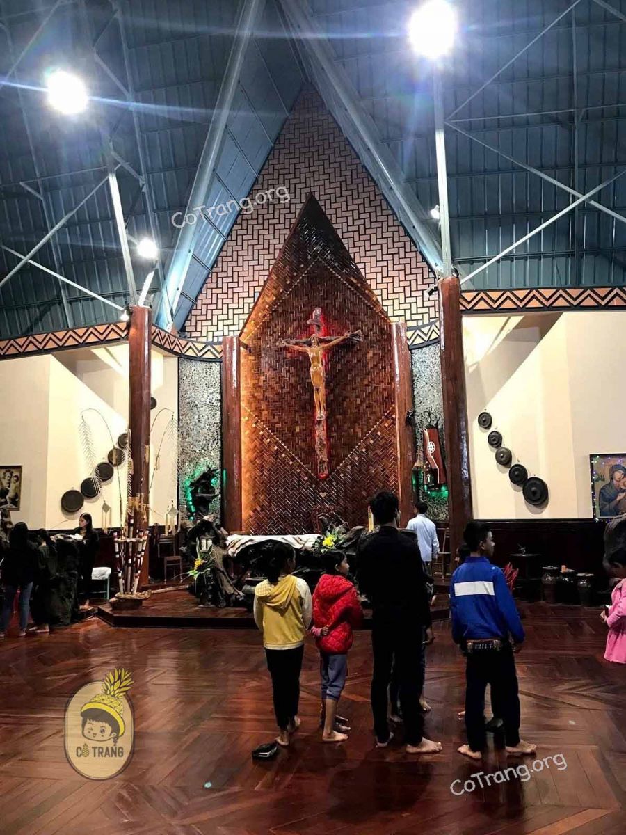 Nhà Thờ Pleichuet - Gia Lai (ảnh sưu tầm)