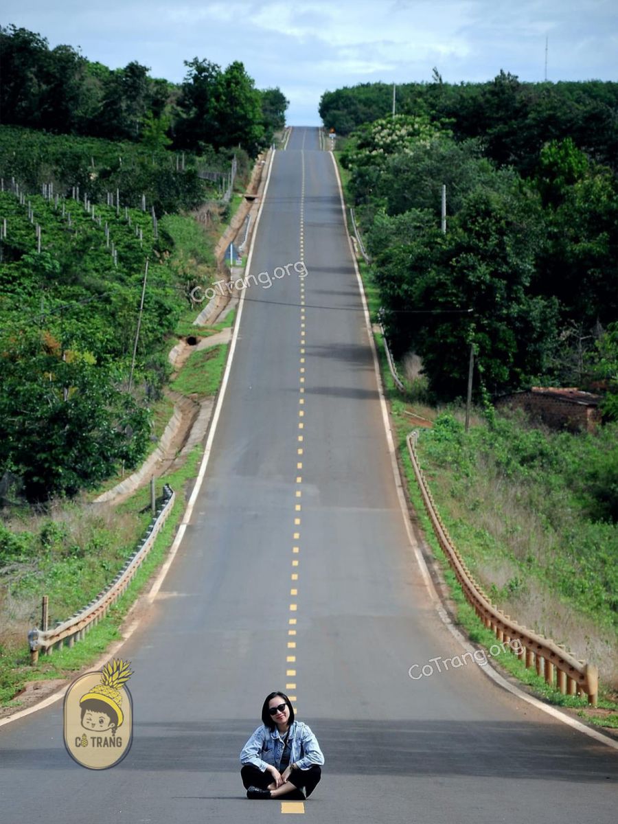 con đường đốc dựng đứng gia lai