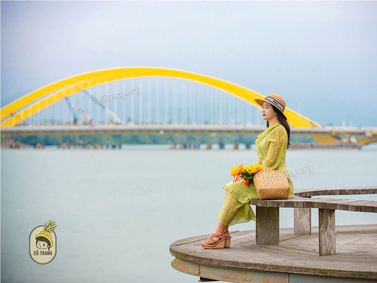 Cầu Nguyễn Hoàng ở Huế