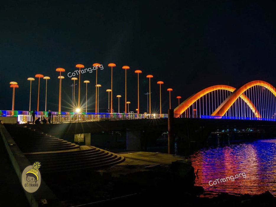 cầu nguyễn hoàng huế