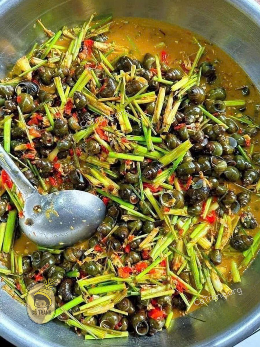 chợ đông ba huế