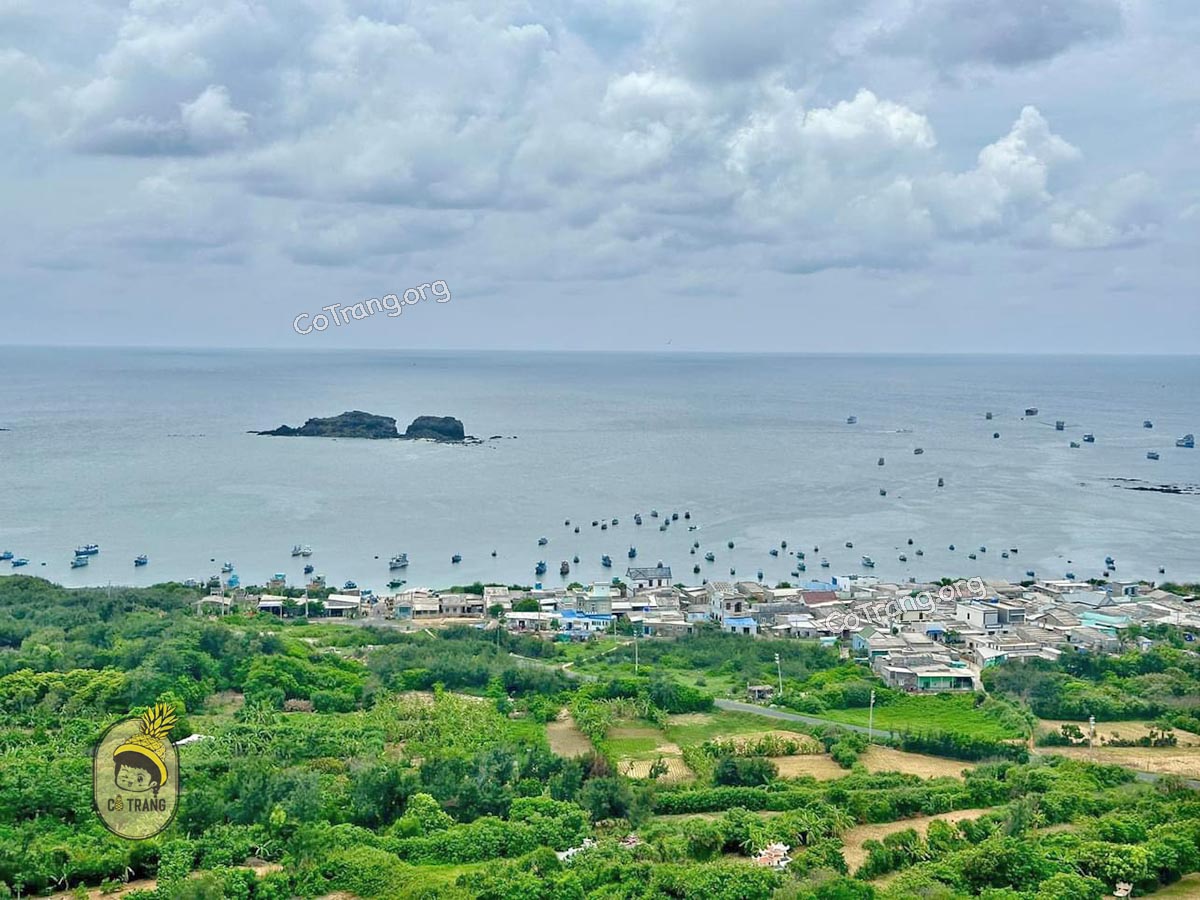 Núi Cao Cát - Phú Quý ( Ảnh sưu tầm)