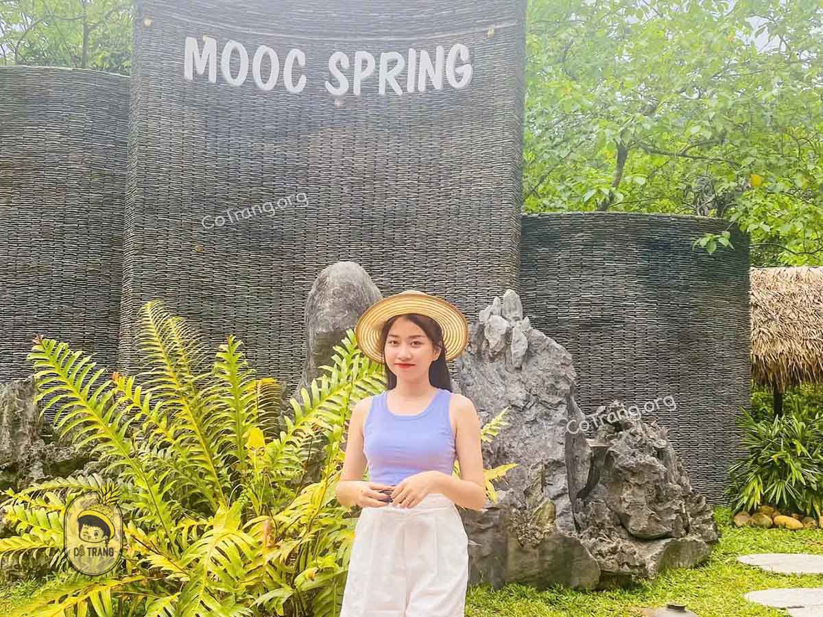 suối nước moọc quảng bình, mooc spring