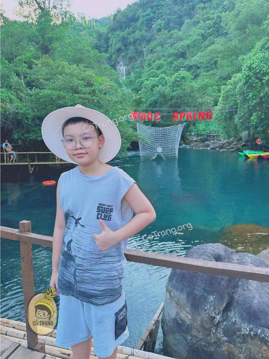 suối nước moọc quảng bình, mooc spring