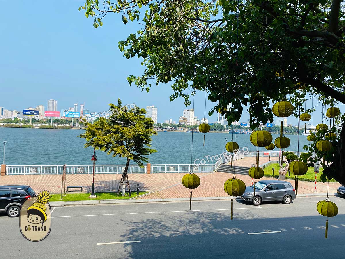 Út Tịch Cafe - 102 Bạch Đằng, Đà Nẵng